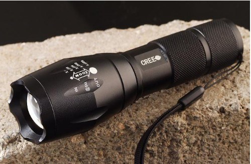 Zoom Portable CREE Xml-T6 18650 LED Flashlight