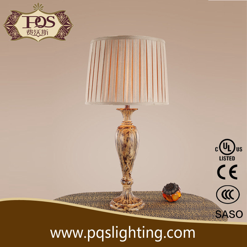 Antique White Home Craft Lighting Polyresin Table Lamp (P0220TB)