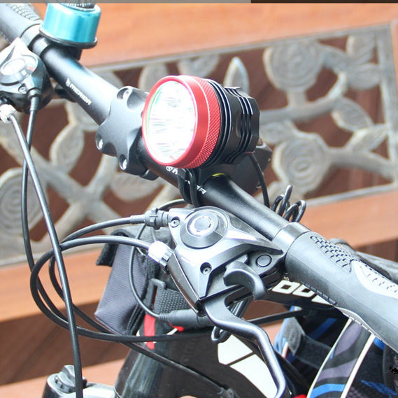 Rechargeable 8400lm High-Bright LED Bicycle Light (Customizable service)