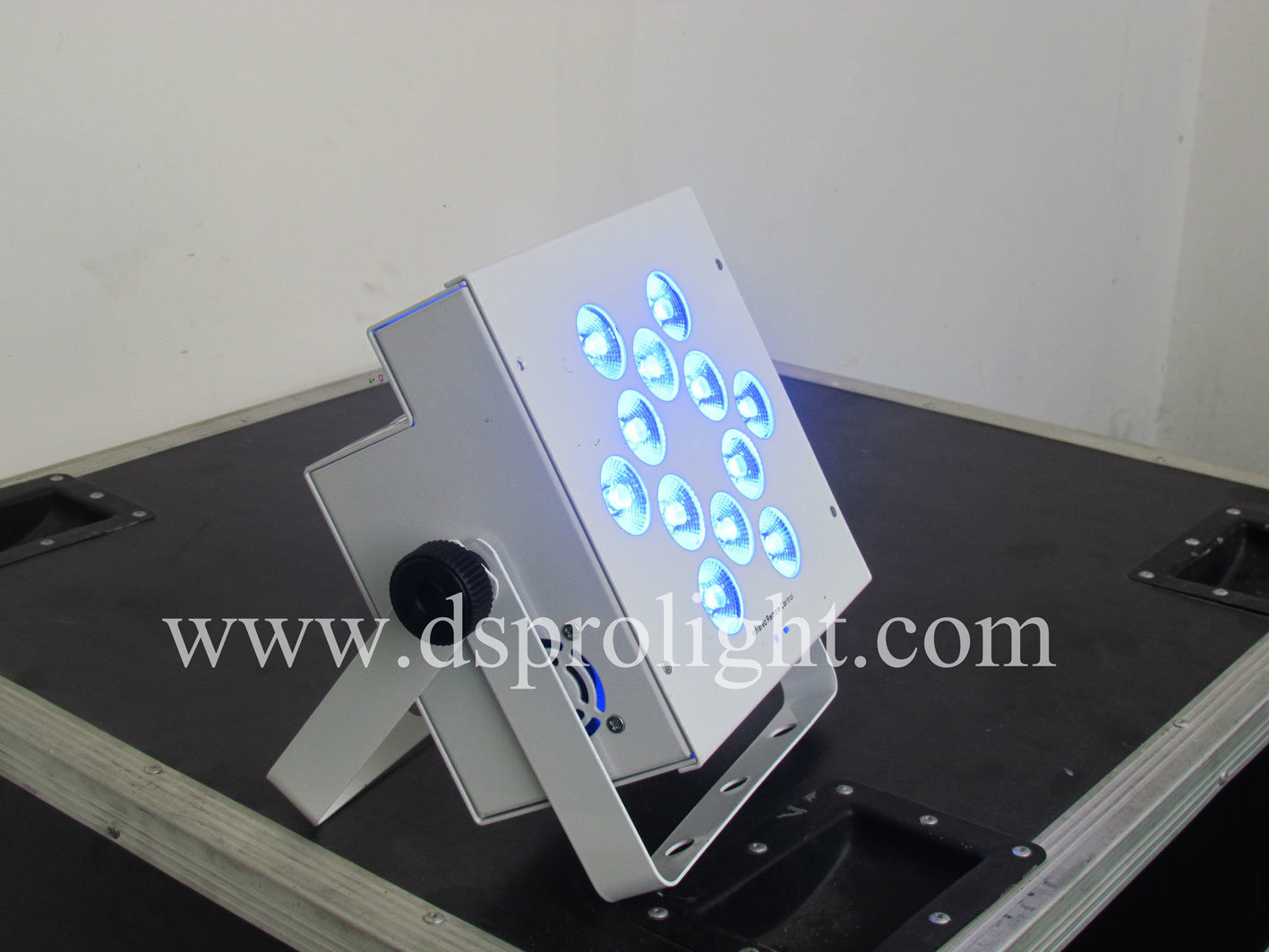 12PCS RGBW or RGBW UV DMX LED PAR 64 with Power and Wireless