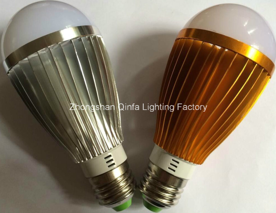 7W LED Light Bulb with Extruded Aluminum Heat Sink