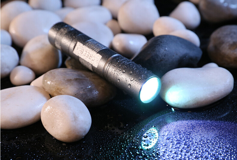 Highlight 5W Portable LED Flashlight for Identify Jewel