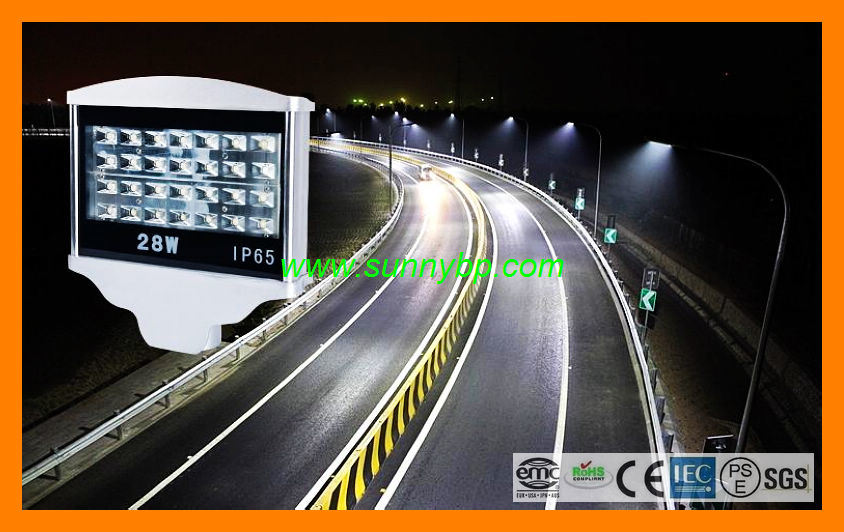 30W High Efficiency Energy Saving LED Street Light