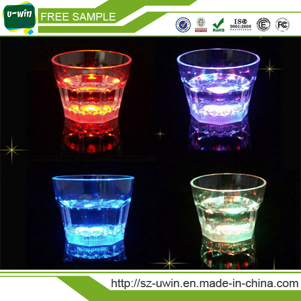 2016 Hot Color Change Plastic Mug New Design LED Cup