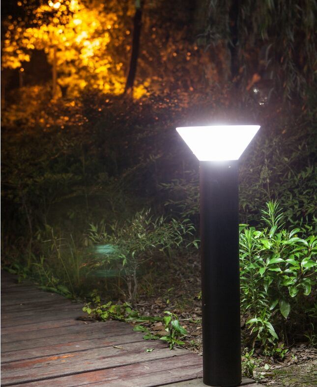 Hot Sale Solar LED Garden Lawn Light