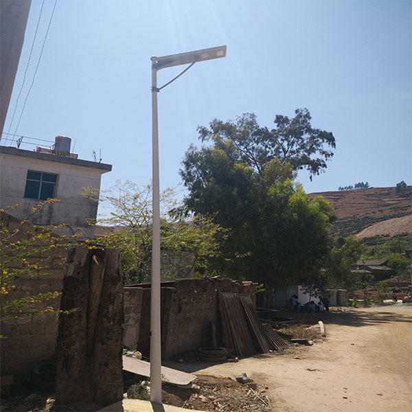 China Manufacturer All in One LED Integrated Solar Street Light with Motion Sensor (HXXY-ISSL-05-100) CE RoHS ISO IP68 Approved 5W-100W