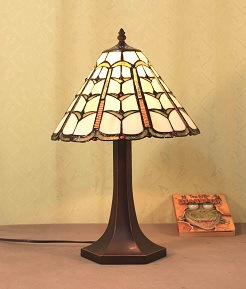 Art Tiffany Table Lamp 756