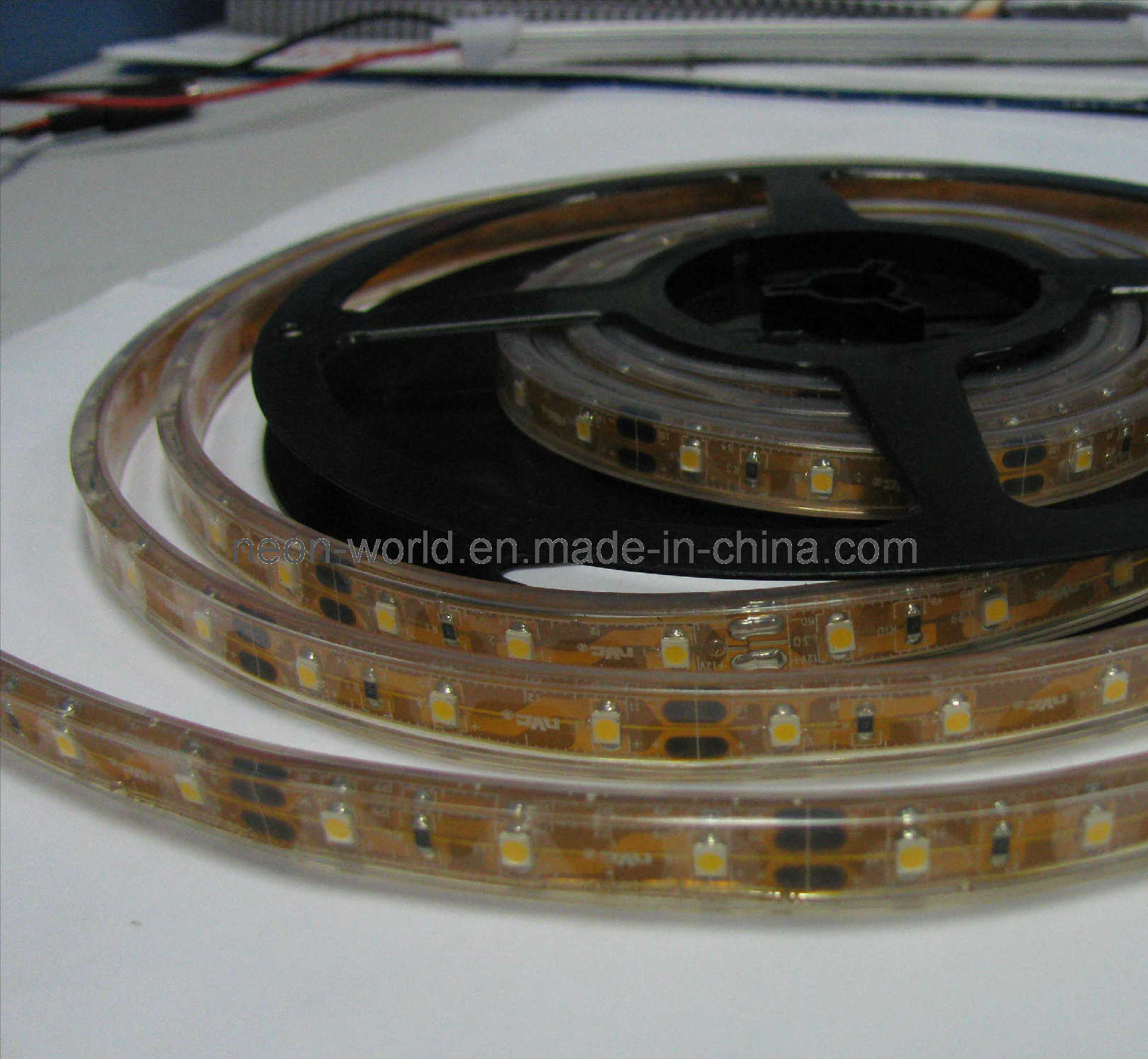IP68 3528 SMD LED Flexible Strip Light (Warm White)