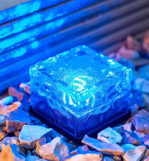 Blue Outdoor LED Solar Ice Rock Crystal Glass Landscape Path Lights