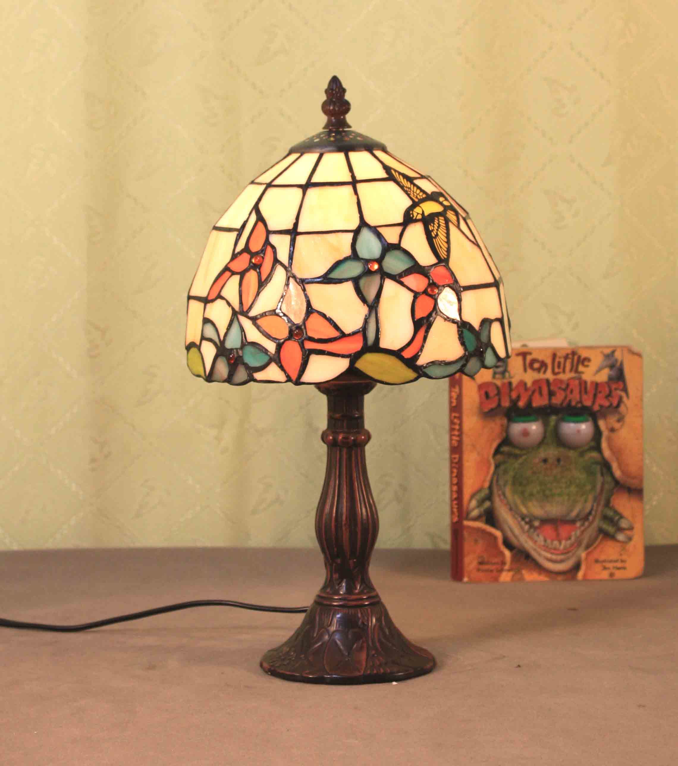 Art Tiffany Table Lamp 789