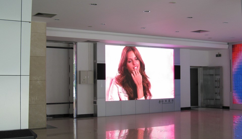 P8 Indoor Full Color LED Display