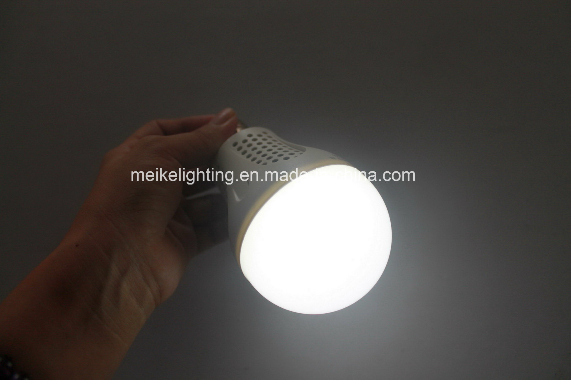 Rechangeable Emergency Light 5W LED Bulb Light