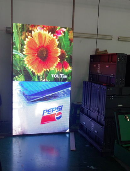 Full Color P6 Indoor LED Display with Video Function
