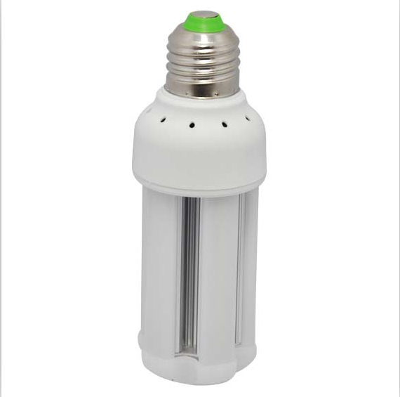 2015 Super Energy-Saving LED Corn Light 7W 48*138mm Lm-Cl-007-01