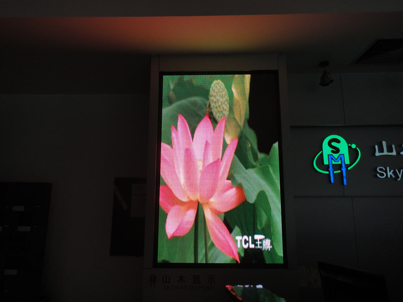Dust Proof New Invention Full Color LED Display Indoor P7.62