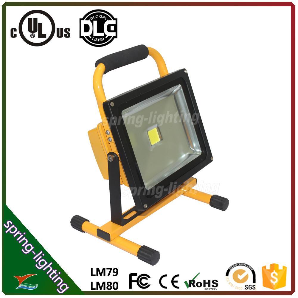 30W Outdoor Battery Powered LED Flood Light, Portable & Rechargeable LED Flood Light