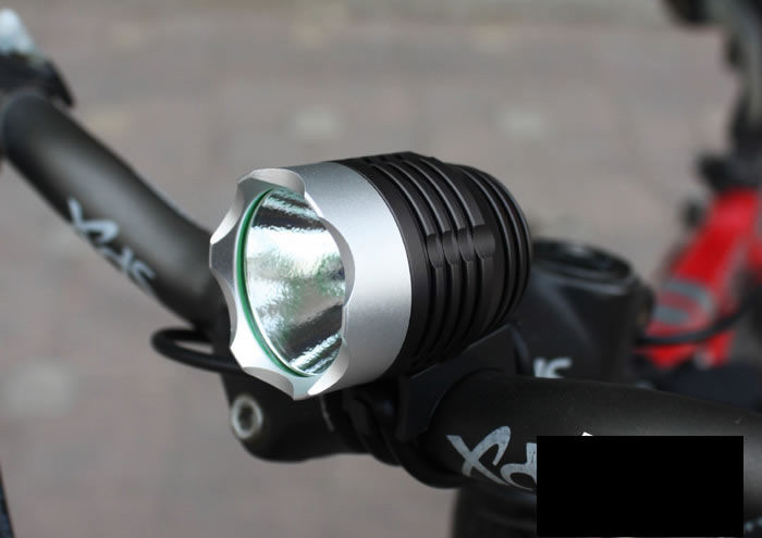 CREE LED Xml Xm-L T6 LED 1600lm Bicycle Light Headlight Headlamp 8.4V 6400mAh