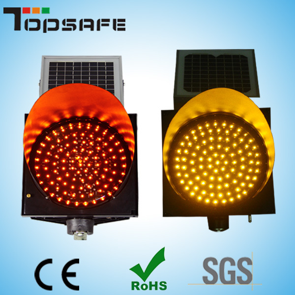 Solar LED Yellow Flashing Traffic Light