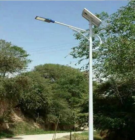 Solar Street Light Equipted with Bright LED