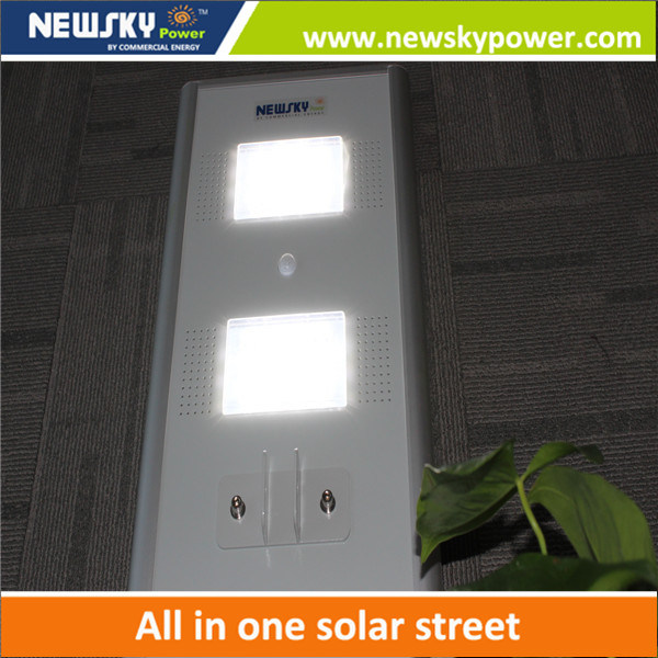 25W Energy Saving All in One Solar LED Street Light