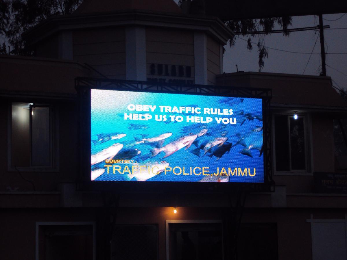 Outdoor Full Color LED Display P8 DIP