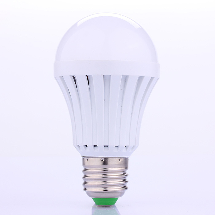 LED Emergency Bulb with 2-6 Hours Emergency Work Time