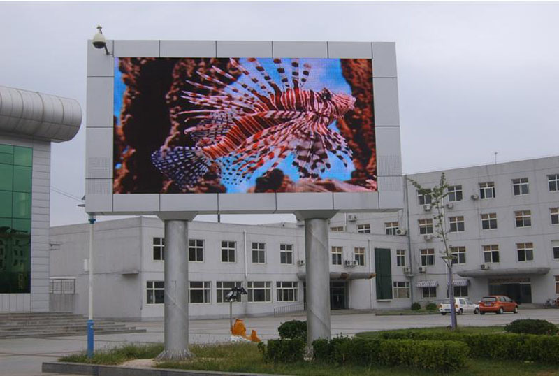 High Brightnee and Good Resolution Outdoor Full Color LED Display