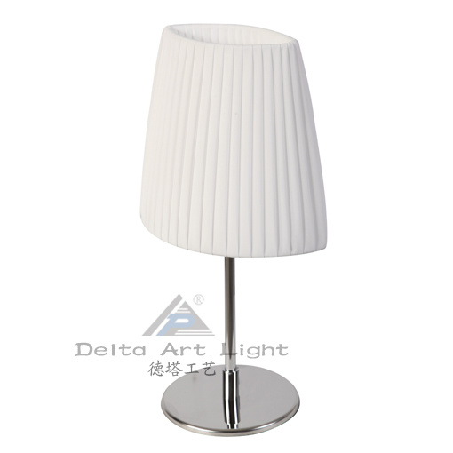 Modern Design Flat Shade Table Lamp (C500941)