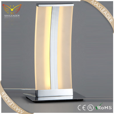 Table Lamp with Cheap White Modern Decorative Lighting (MT7346)