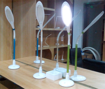2015 New Rechargeable LED Desk/Table Reading Lamp