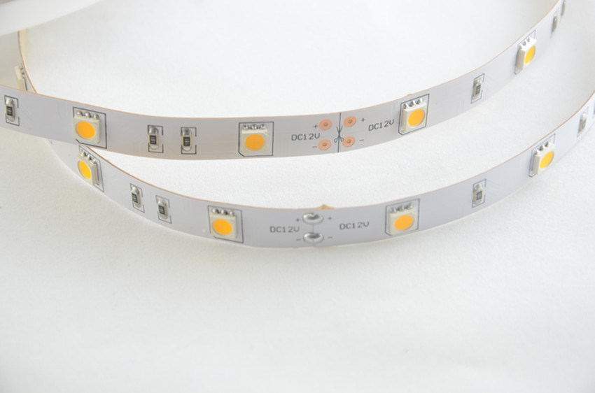 Reliable Price SMD5050LED Strip with Multiple Color