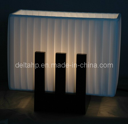 Modern Decoration Table Lamp for Office Lighting (C5007130)
