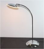 Modern Design LED Chrome Table Lamp for Touch Switch (LED-15092T)
