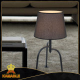New Modern Decorative Hotel Bedside Table Lamp (GT8379-1)