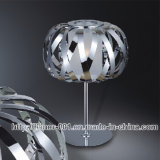 Fashion Metal Modern Desk Standing Lighting / Contemporary Table Lamp