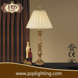 Elegent Decorative Polyresin Traditional Desk Lamps