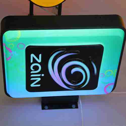 Wall Hanging Outdoor LED Illuminated Acrylic Light Box