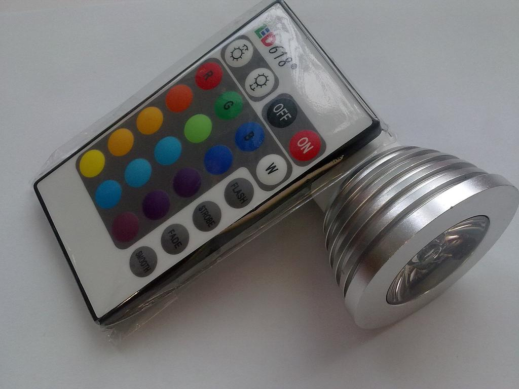 LED Spotlight Bulbs With IR Remote