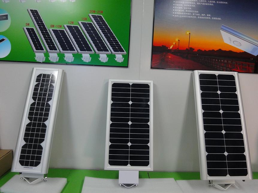 15W Li Battery Low Voltage Pathway Solar Lights (5W, 10W., 15W, 20W, 25W, 30W)