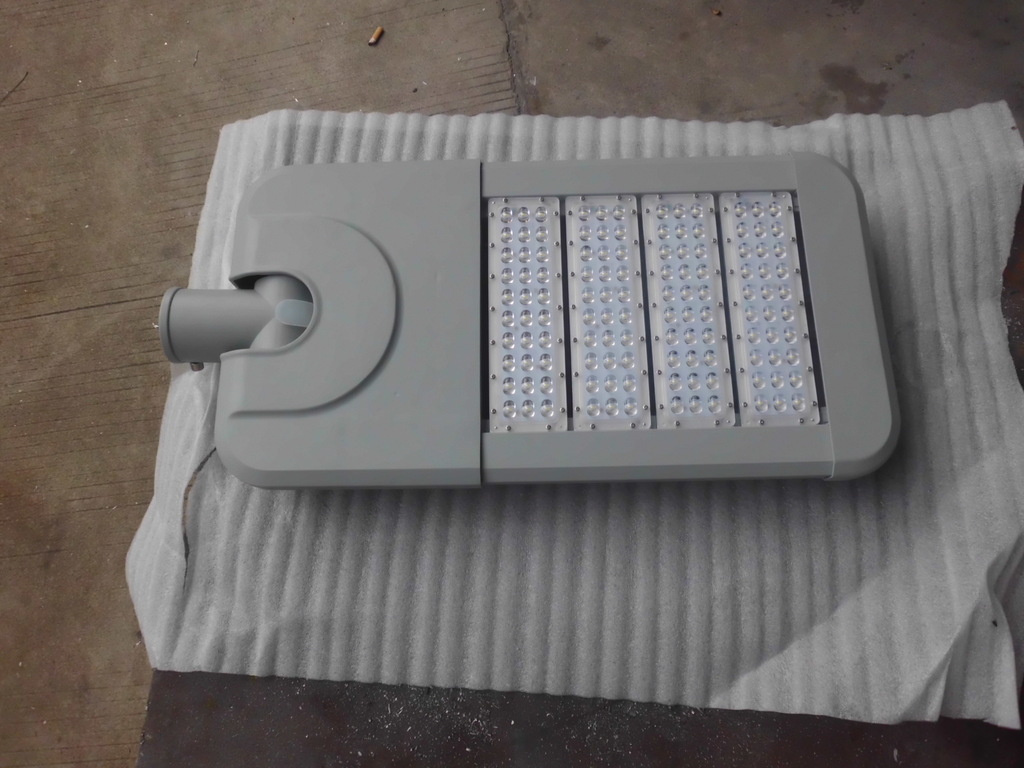 New-Design Aluminum 50W LED Street Light