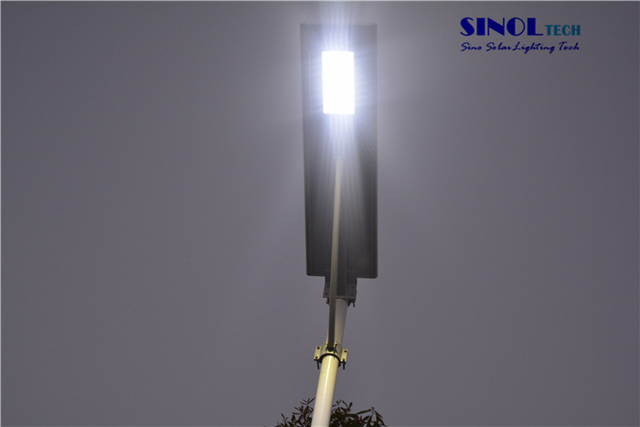 80W LED Integrated Solar Street Light