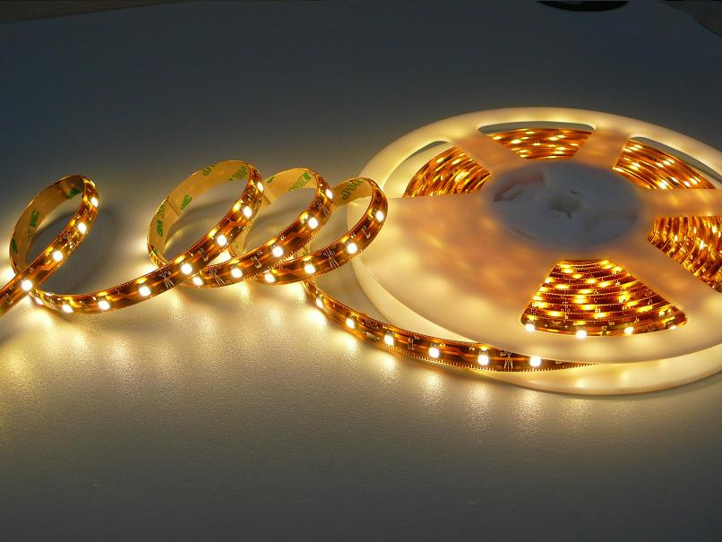 DC12V SMD3528 LED Strip Light with Single Face PCB (PW7461)