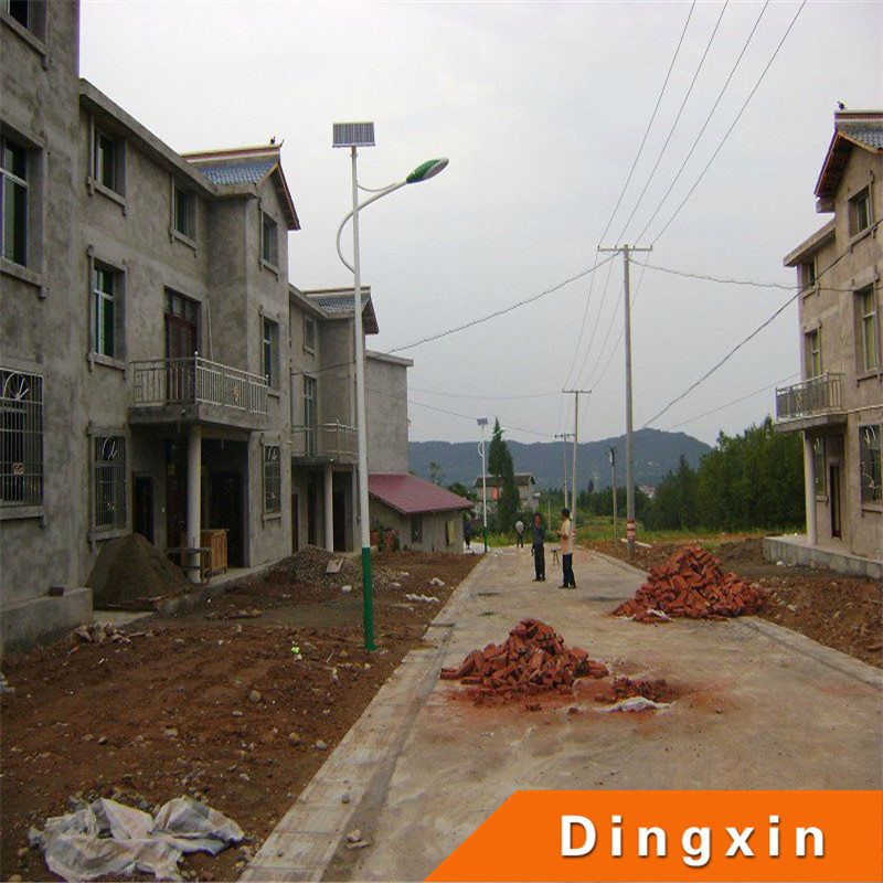 4m Solar LED Street Light with 30W LED Lighting