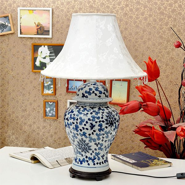 Hand Painted Blue White Porcelain Table Lamp