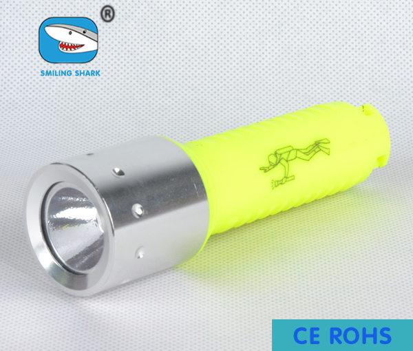 Long Distance USA Q5 CREE LED Torch Diving Flashlight