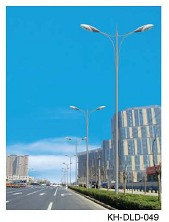 8m 90W LED Solar Street Light