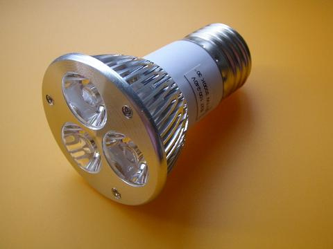 LED Spotlight (E27 3X1W WW/W or E27 3X2W WW/W) 
