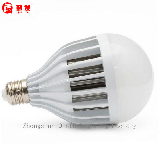 Aluminum Heat Sink Plastic Housing15W LED Bulb Light