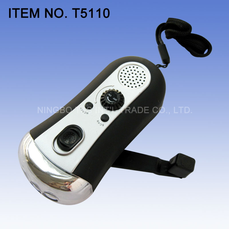 Dynamo Radio Flashlight (T5110)