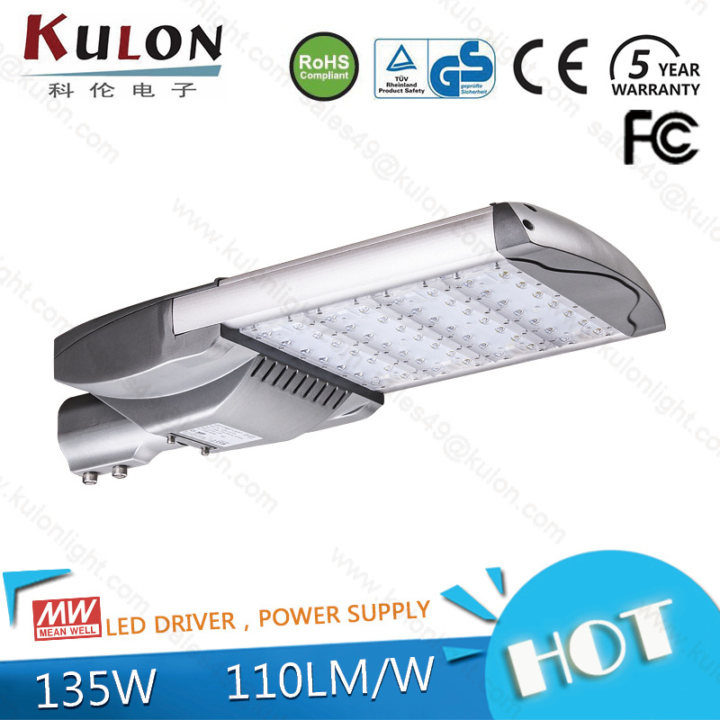 High Efficiency IP66 Outdoor Light 135W LED Street Light